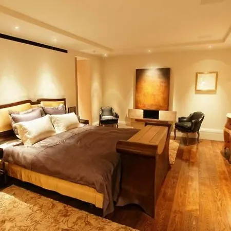 Vatican-apartment